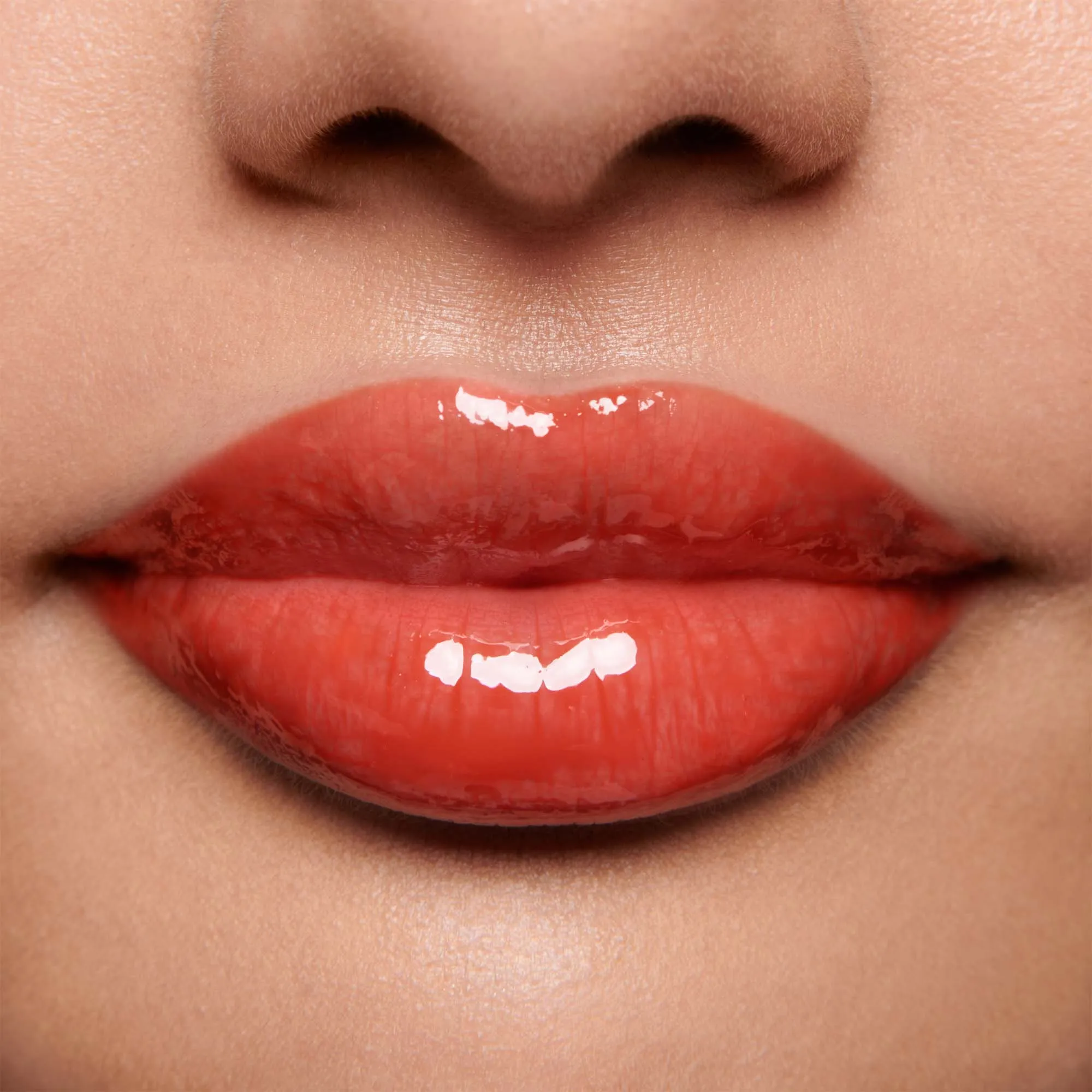 Dragon (Gloss Embrace Lip Gloss)