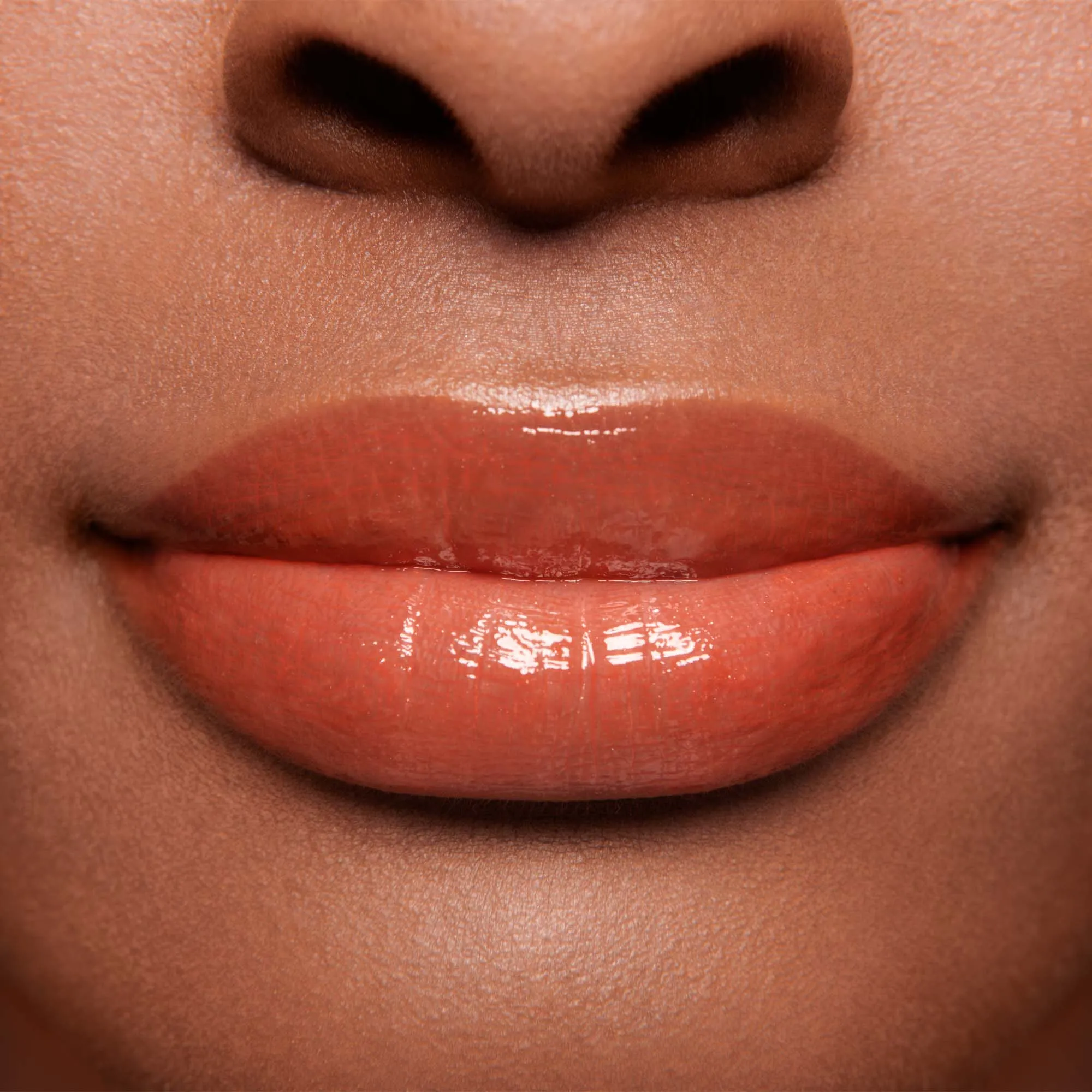Dragon (Gloss Embrace Lip Gloss)